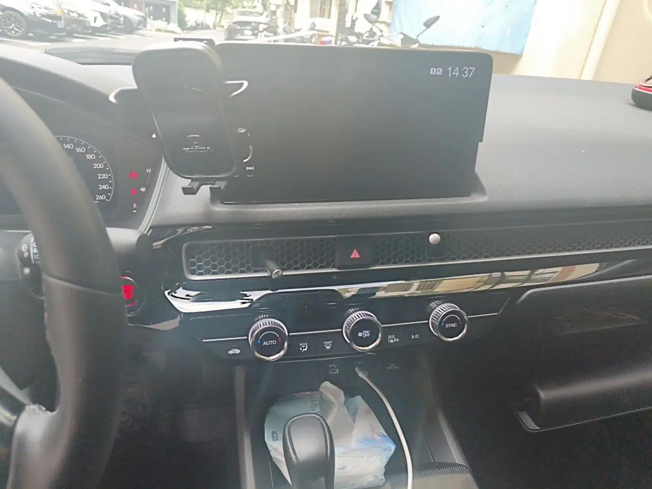 Honda Civic 2025 240TURBO CVT Smart & Fun Plus — миниатюра 13