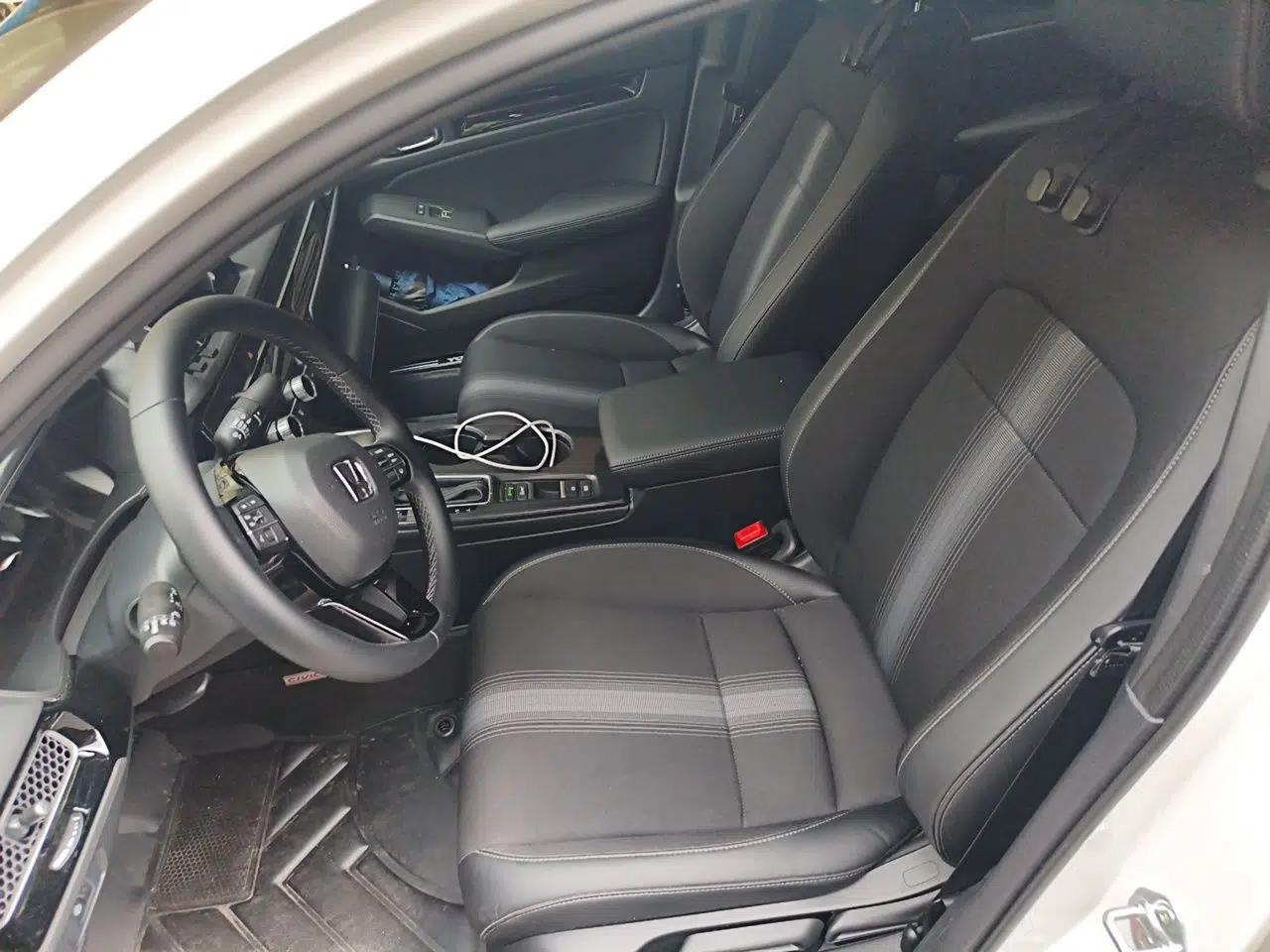 Honda Civic 2025 240TURBO CVT Smart & Fun Plus — миниатюра 15