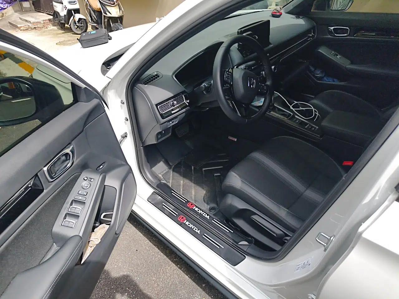 Honda Civic 2025 240TURBO CVT Smart & Fun Plus — миниатюра 16