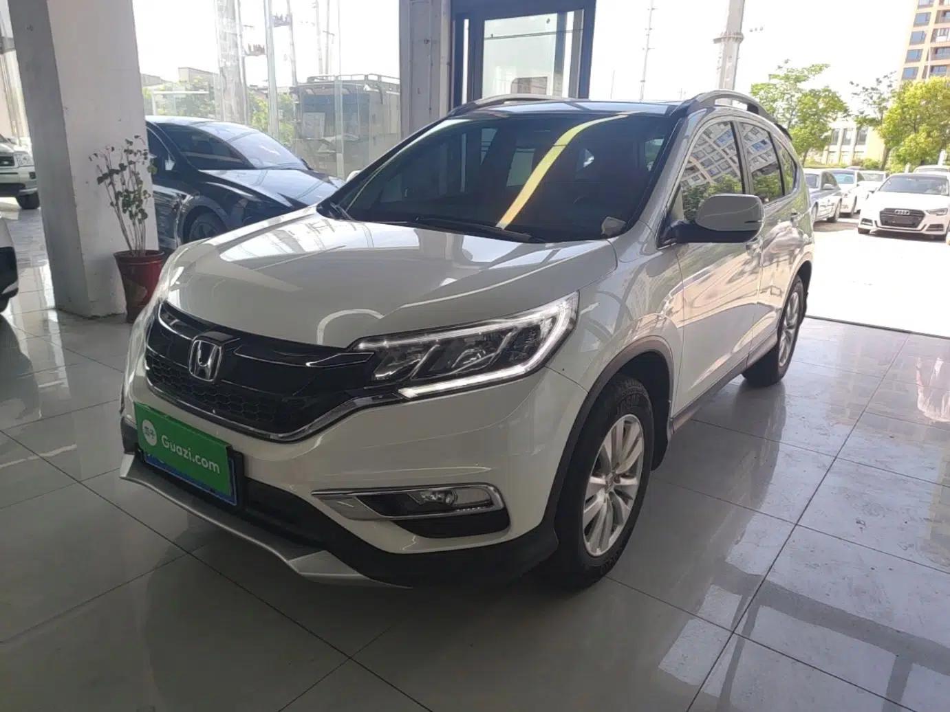 Honda CR-V 2016 2.0L two-wheel drive Urban Edition — миниатюра 1