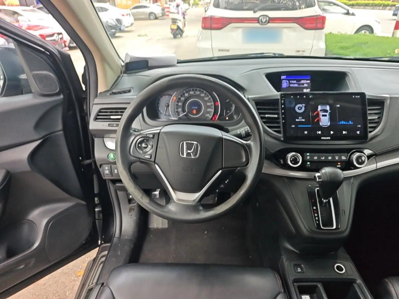 Honda CR-V 2015 2.0L two-wheel drive Fashion Edition — миниатюра 13