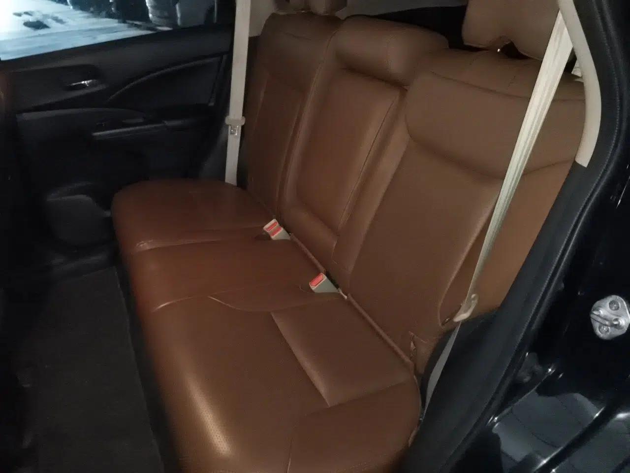 Honda CR-V 2016 2.0L two-wheel drive Urban Edition — миниатюра 17