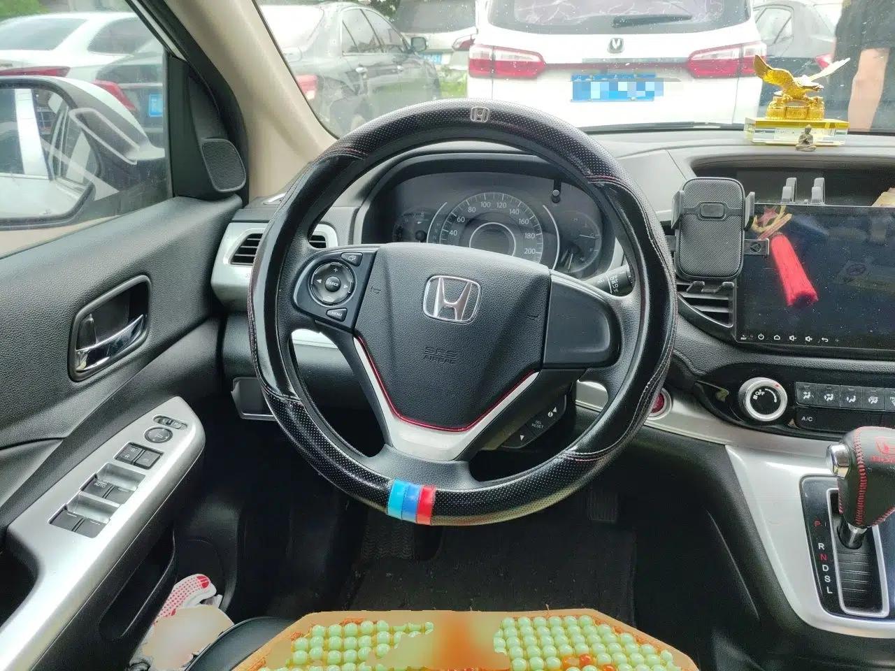 Honda CR-V 2015 2.0L two-wheel drive Fashion Edition — миниатюра 10