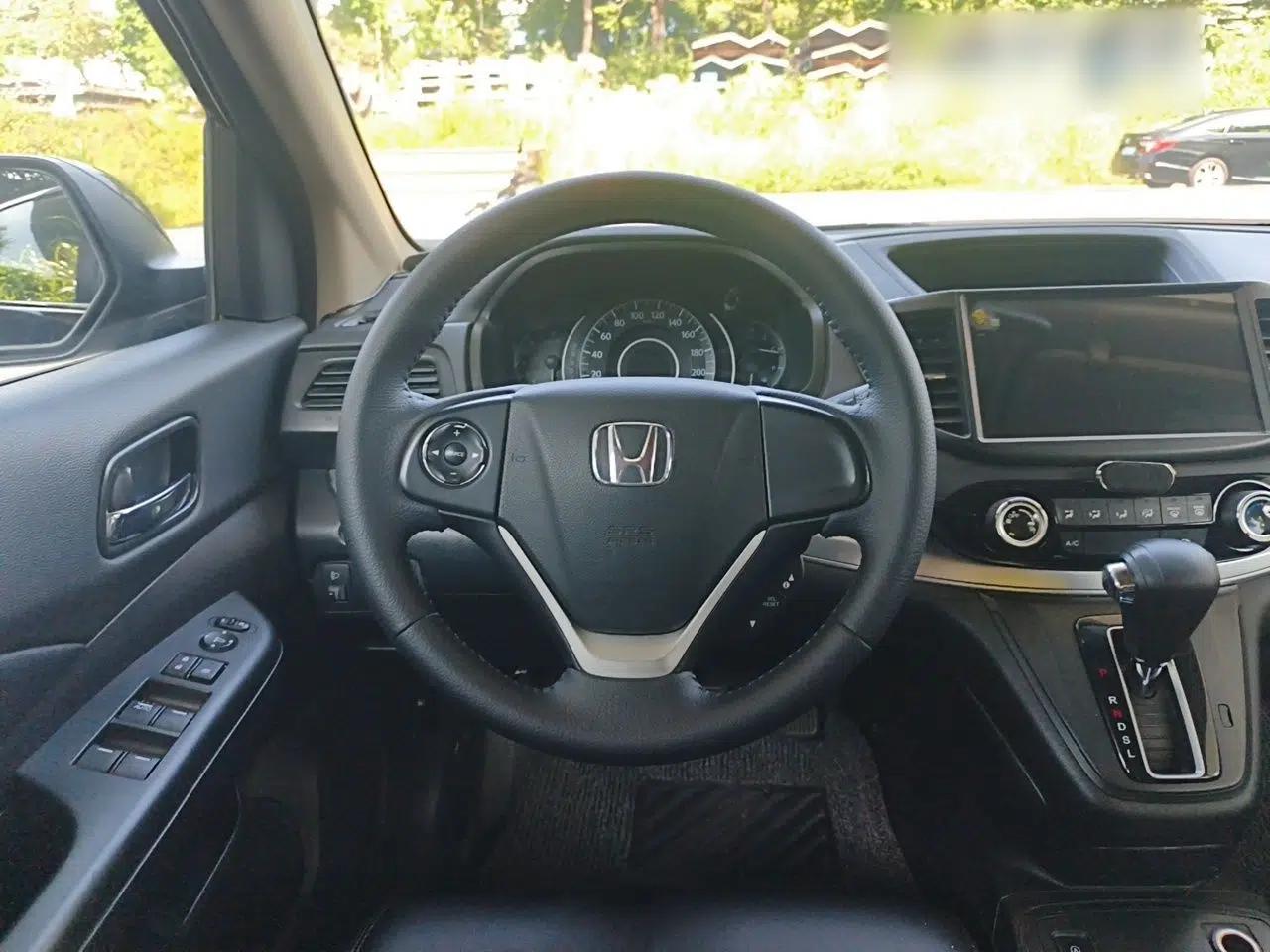Honda CR-V 2016 2.0L two-wheel drive Urban Edition — миниатюра 10