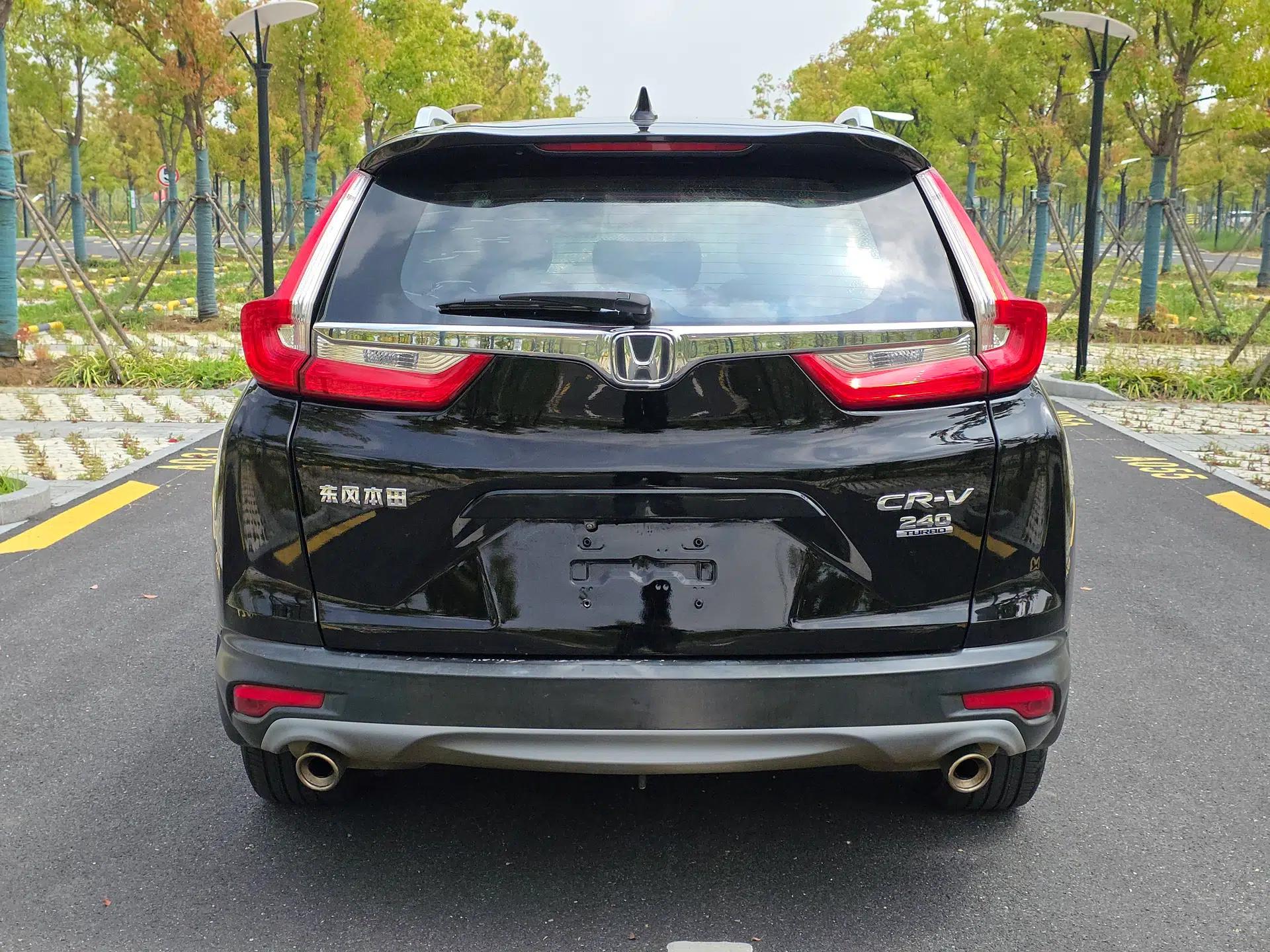 Honda CR-V 2017 240TURBO CVT 2WD Comfort Version — миниатюра 17