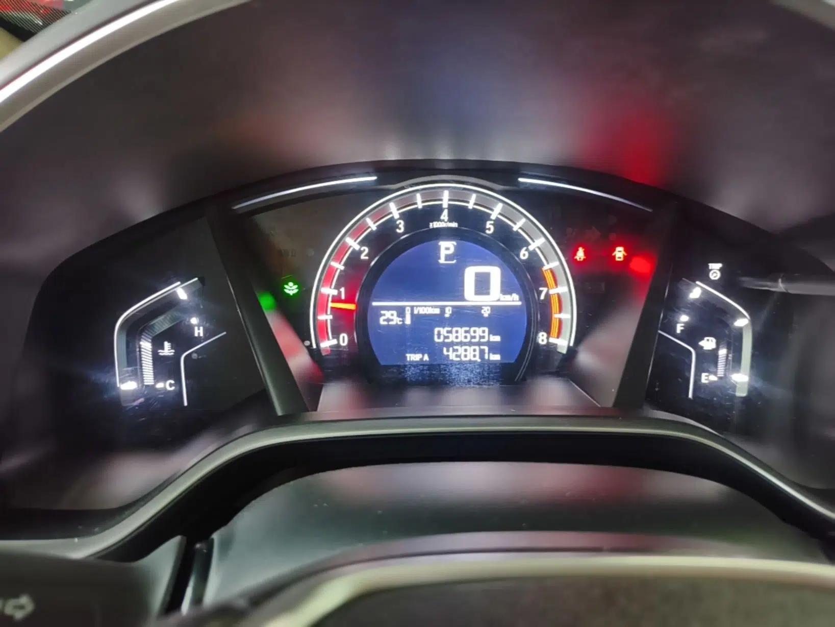 Honda CR-V 2017 240TURBO CVT 2WD Comfort Version — миниатюра 20