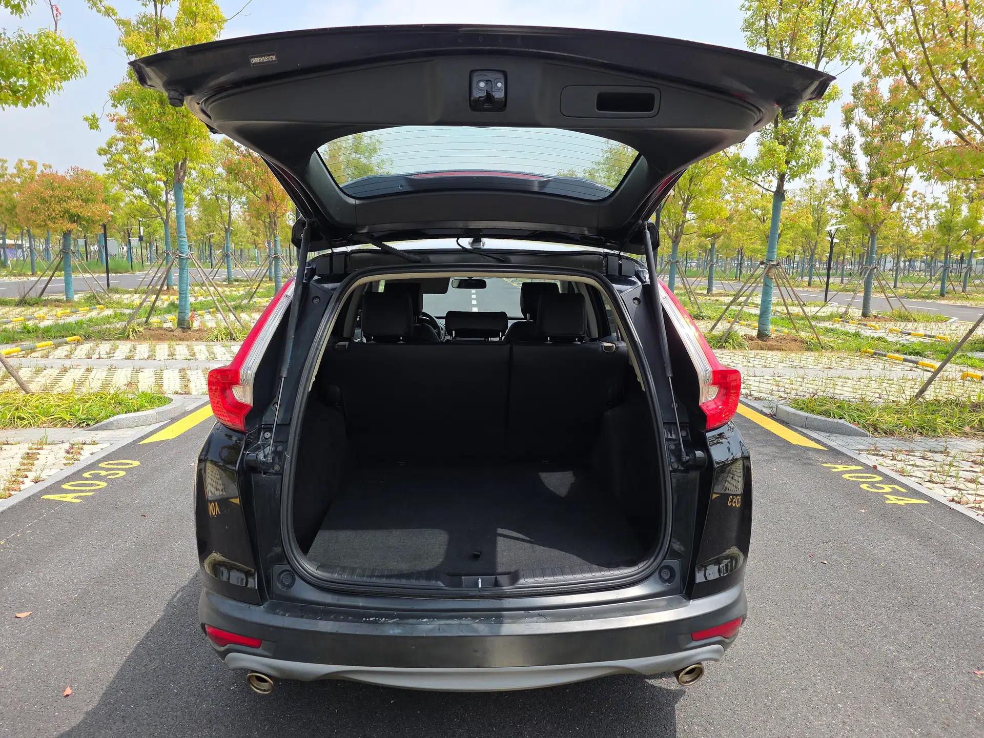 Honda CR-V 2017 240TURBO CVT 2WD Comfort Version — миниатюра 28