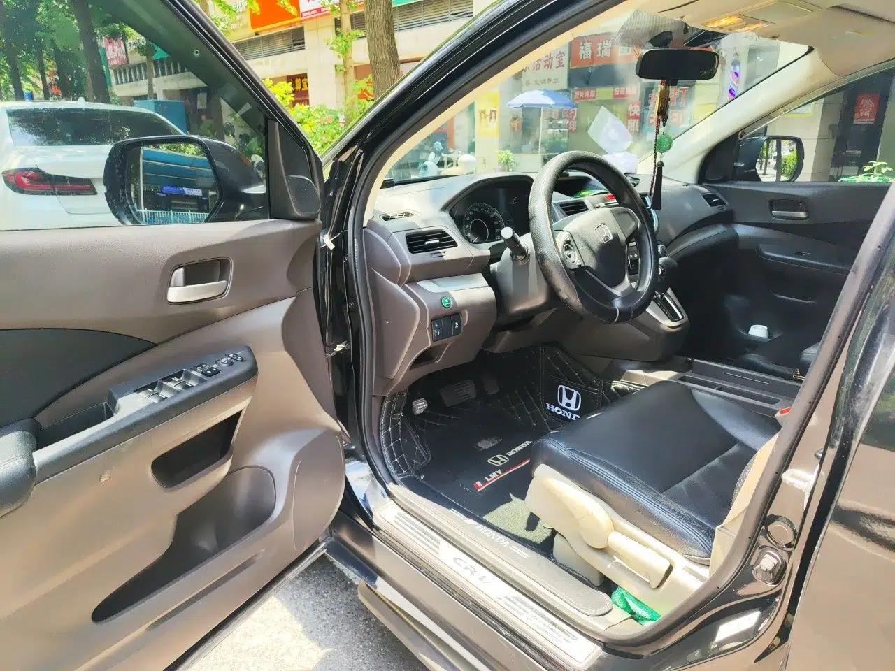 Honda CR-V 2013 2.0L 2WD Classic Edition — миниатюра 16