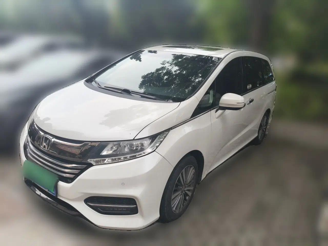 Honda Odyssey 2018 2.4L Smart Edition — миниатюра 1