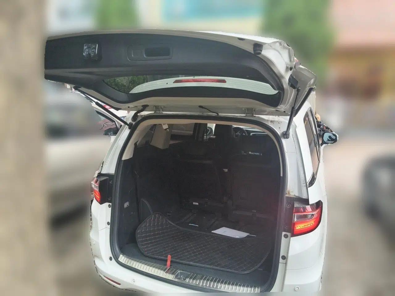 Honda Odyssey 2018 2.4L Smart Edition — миниатюра 19