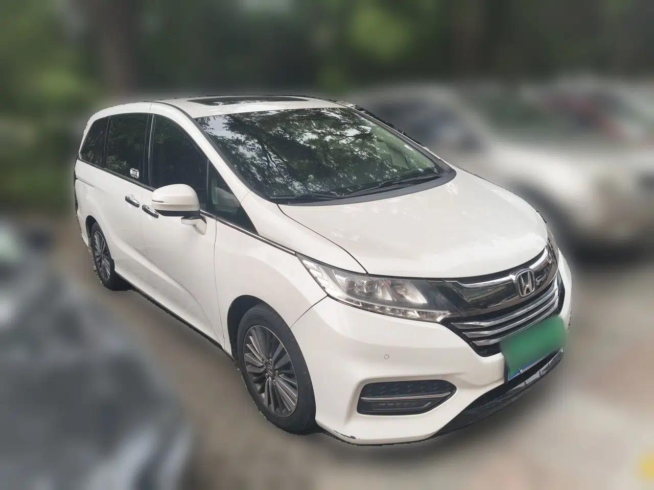 Honda Odyssey 2018 2.4L Smart Edition — миниатюра 3
