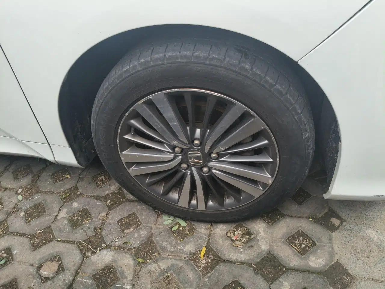 Honda Odyssey 2018 2.4L Smart Edition — миниатюра 8