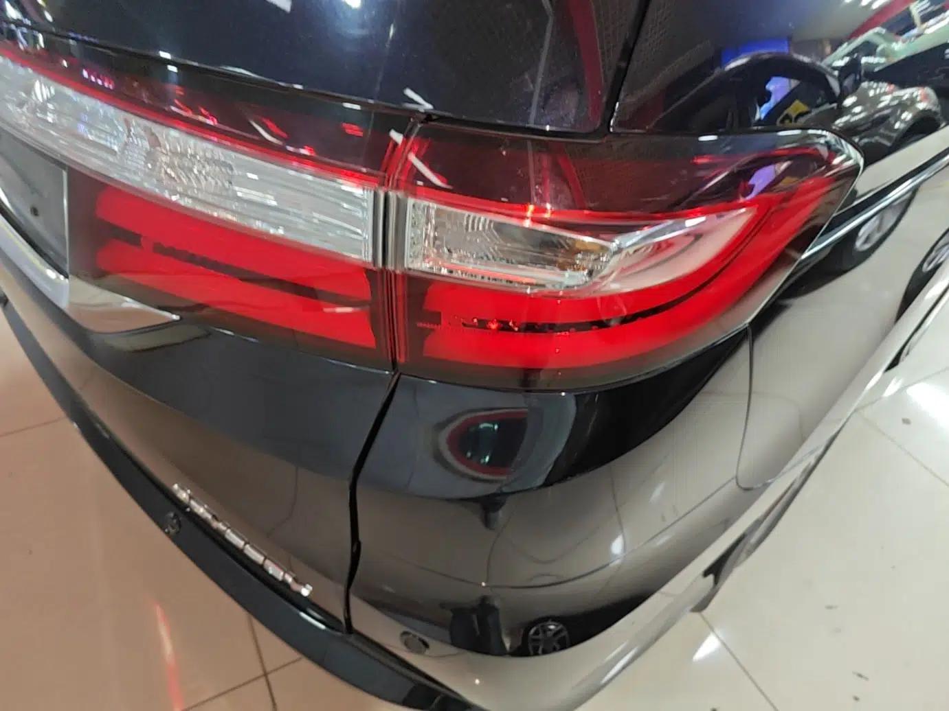 Honda Odyssey 2018 2.4L Luxury Edition — миниатюра 14