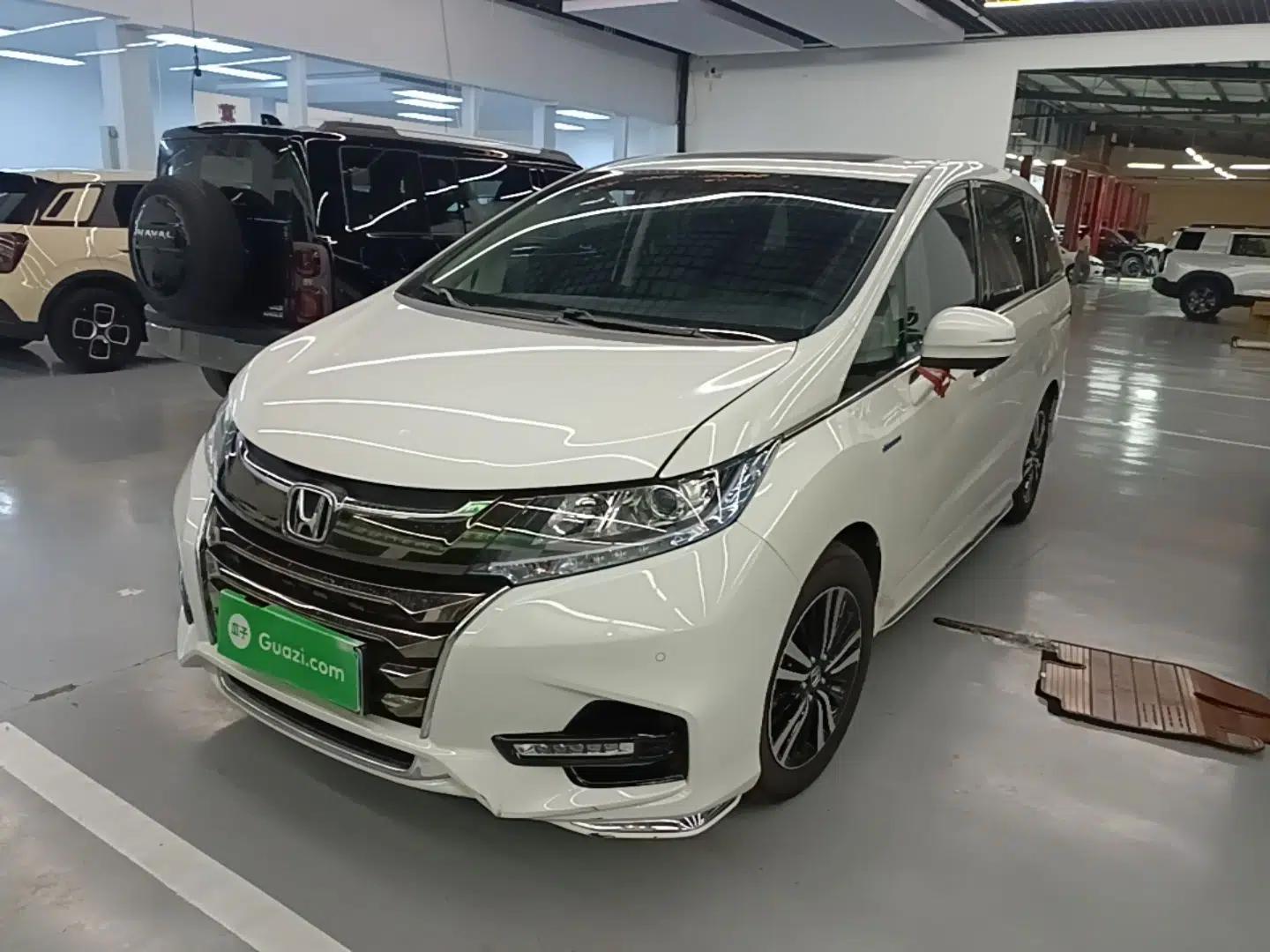 Honda Odyssey 2019 2.0L Rui·Smart Edition — миниатюра 1