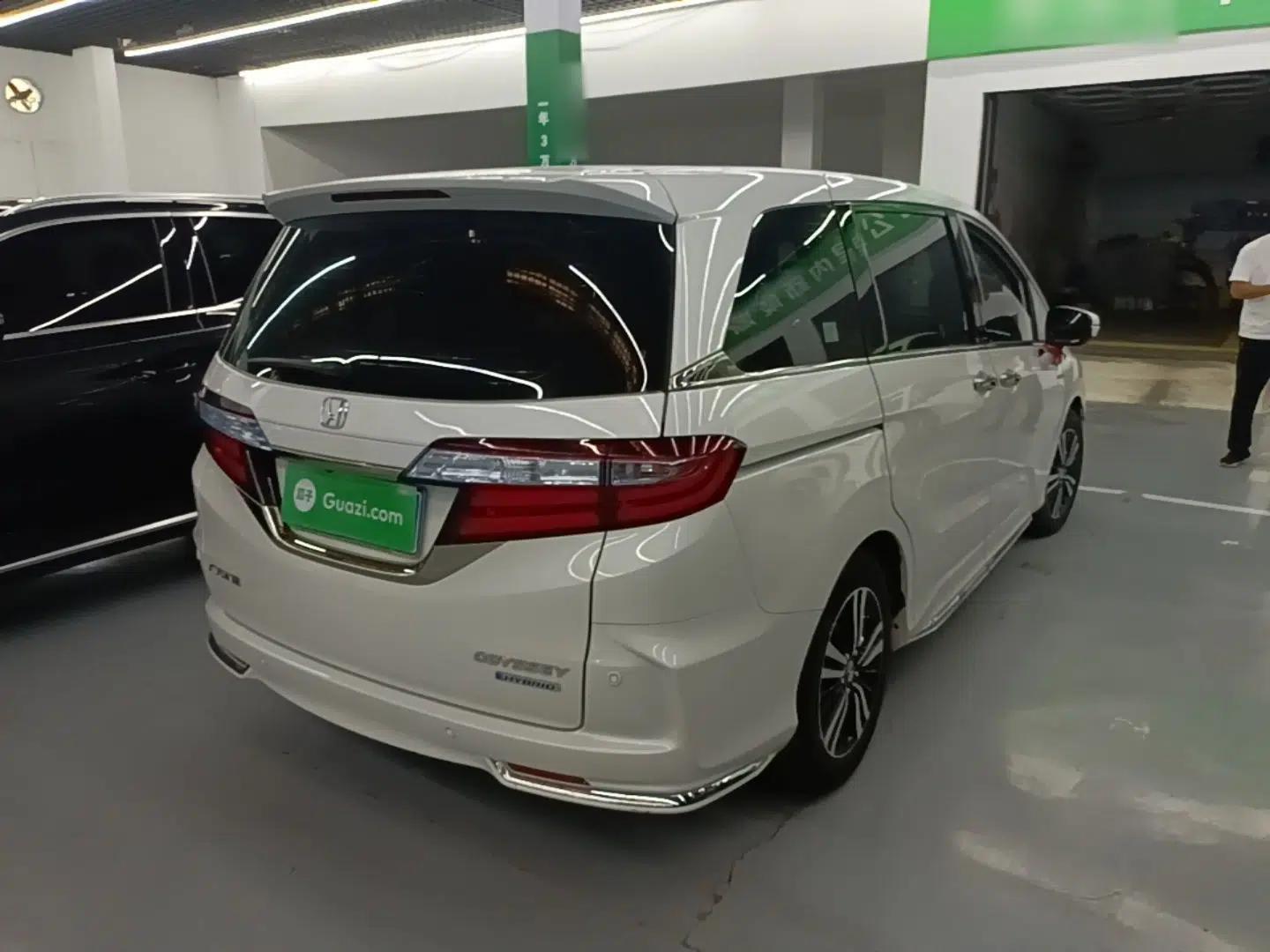 Honda Odyssey 2019 2.0L Rui·Smart Edition — миниатюра 6