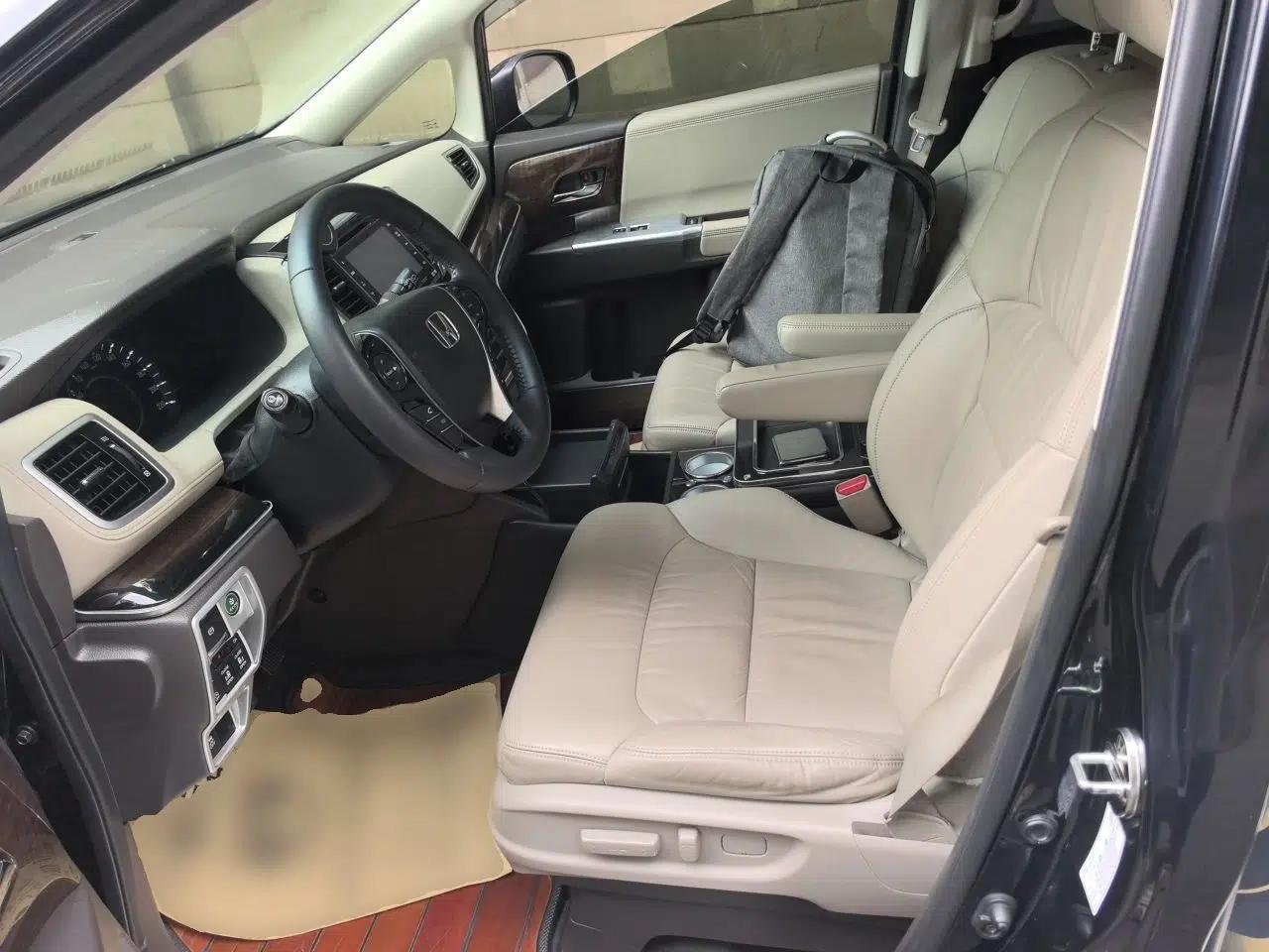 Honda Odyssey 2015 Revised Version 2.4L Supreme Edition — миниатюра 15
