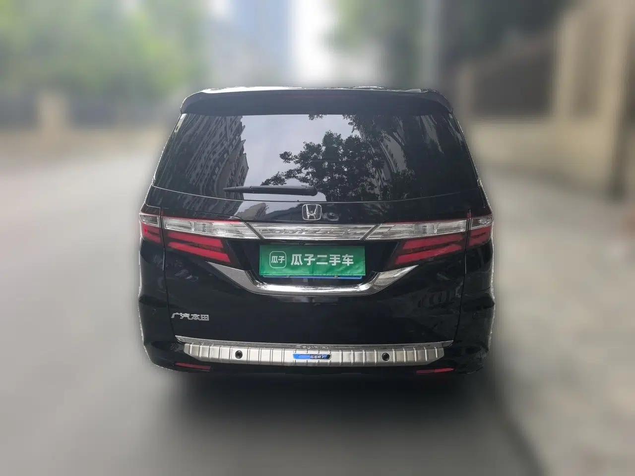 Honda Odyssey 2015 Revised Version 2.4L Supreme Edition — миниатюра 5