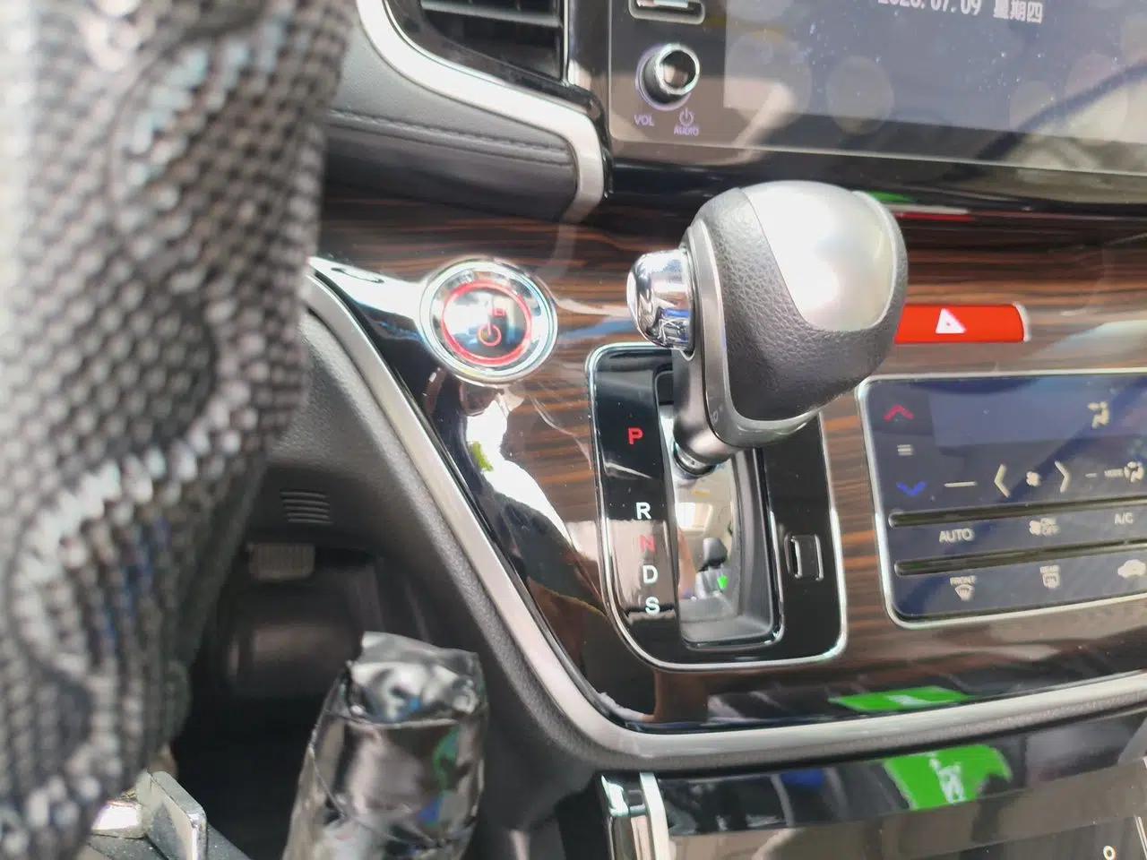 Honda Odyssey 2019 2.0L Rui·Smart Edition — миниатюра 14