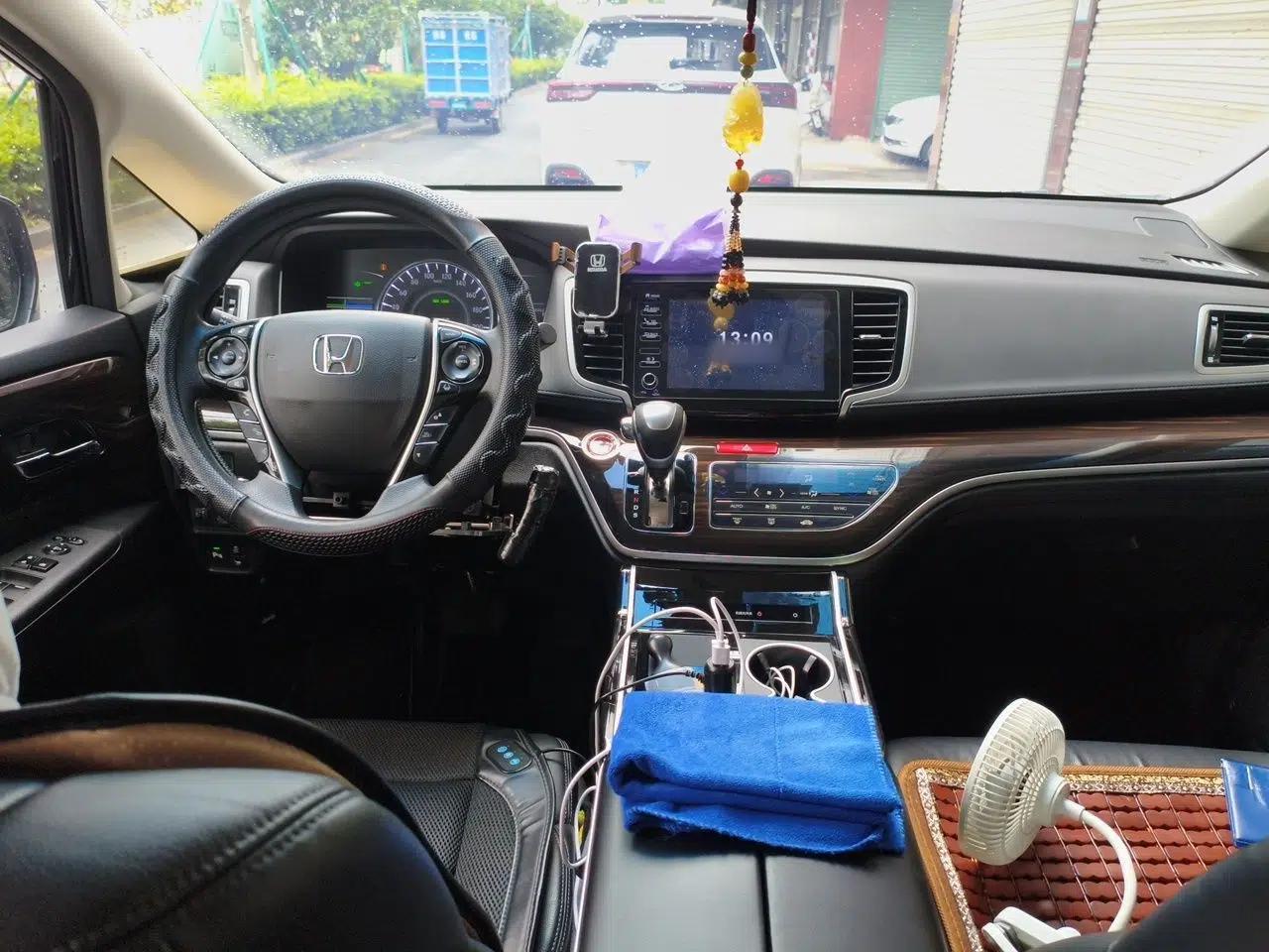Honda Odyssey 2019 2.0L Rui·Smart Edition — миниатюра 9