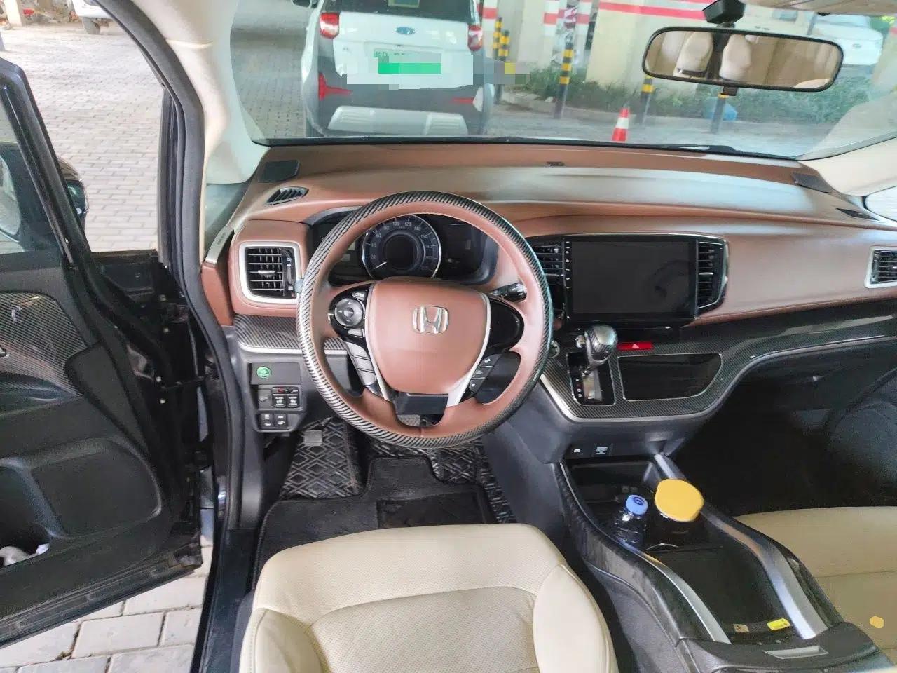 Honda Odyssey 2021 2.0L Rui·Comfort Edition — миниатюра 9