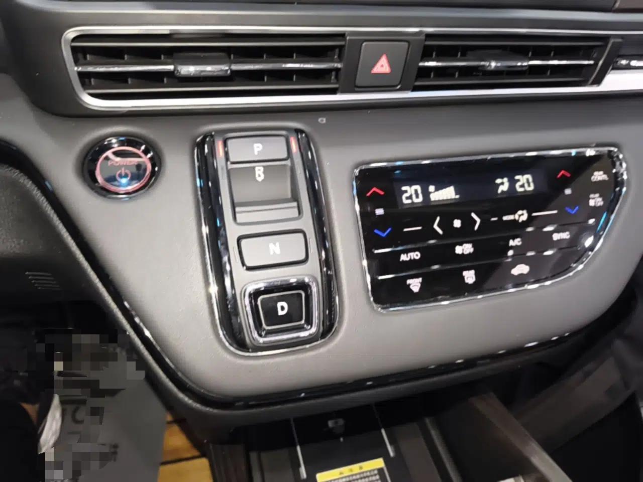 Honda Odyssey 2022 2.0L eHEV Sharp·Luxury Edition — миниатюра 21