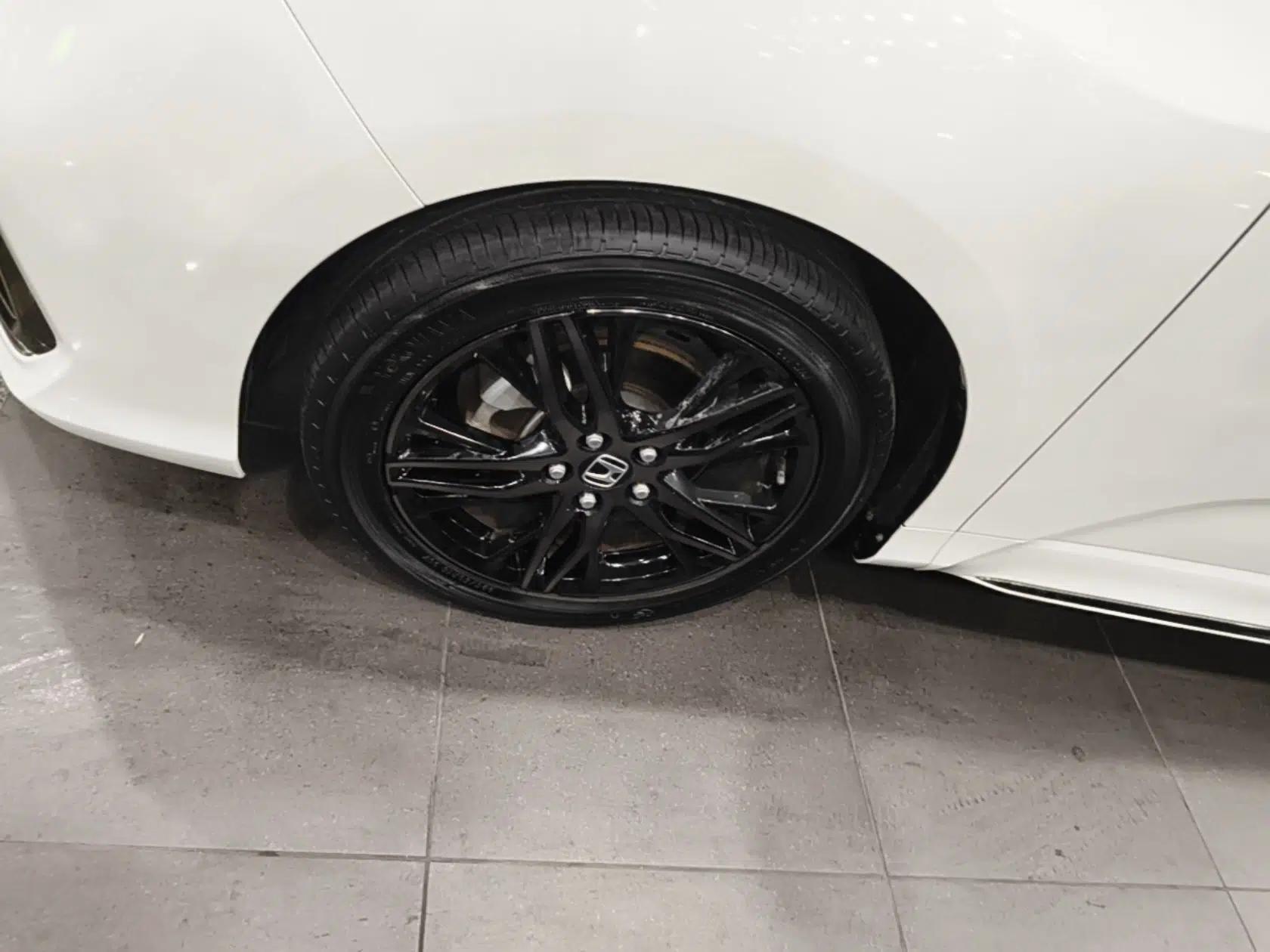 Honda Odyssey 2022 2.0L eHEV Sharp·Luxury Edition — миниатюра 10