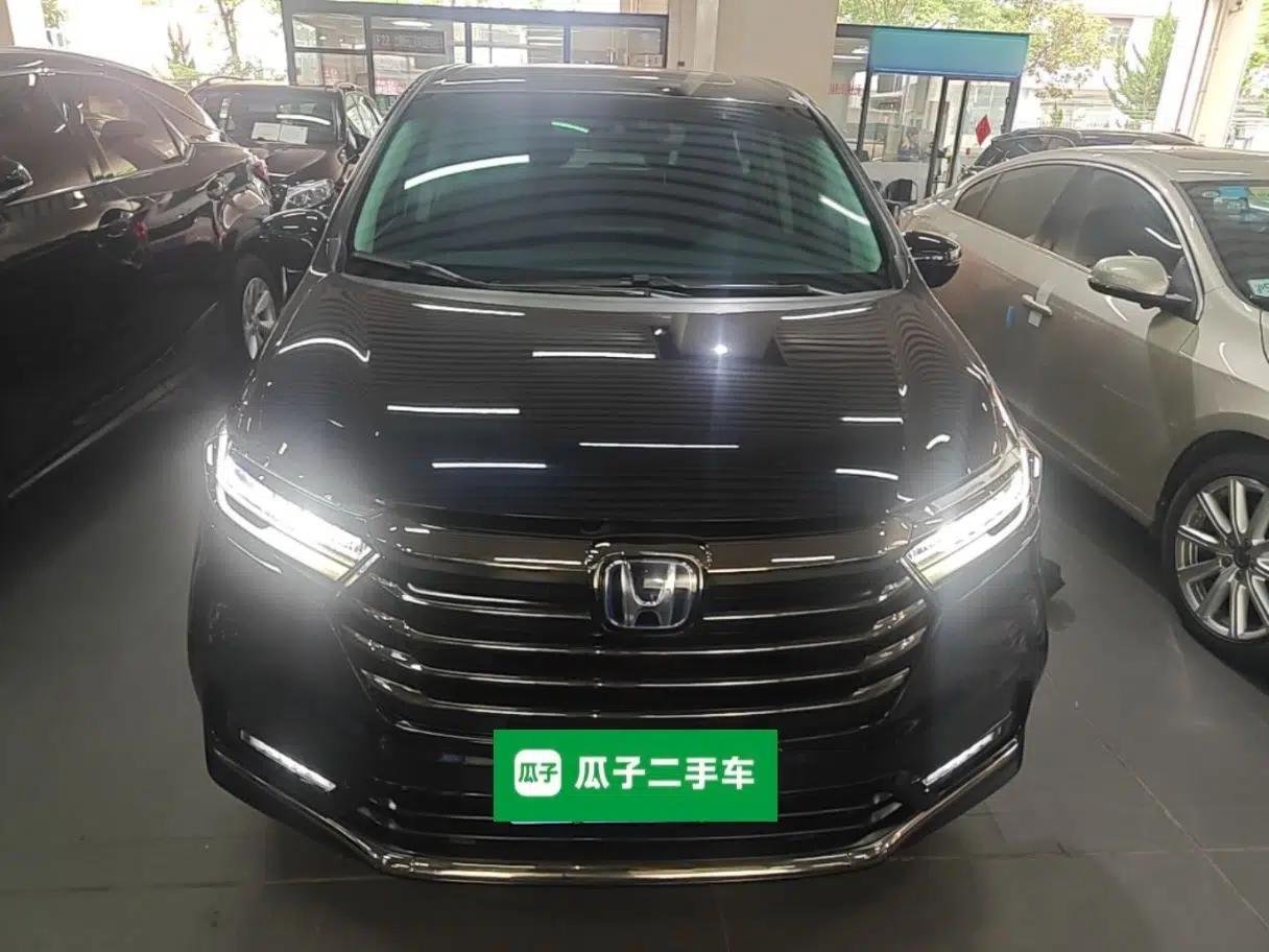 Honda Odyssey 2022 2.0L eHEV Sharp Enjoyment Edition — миниатюра 2