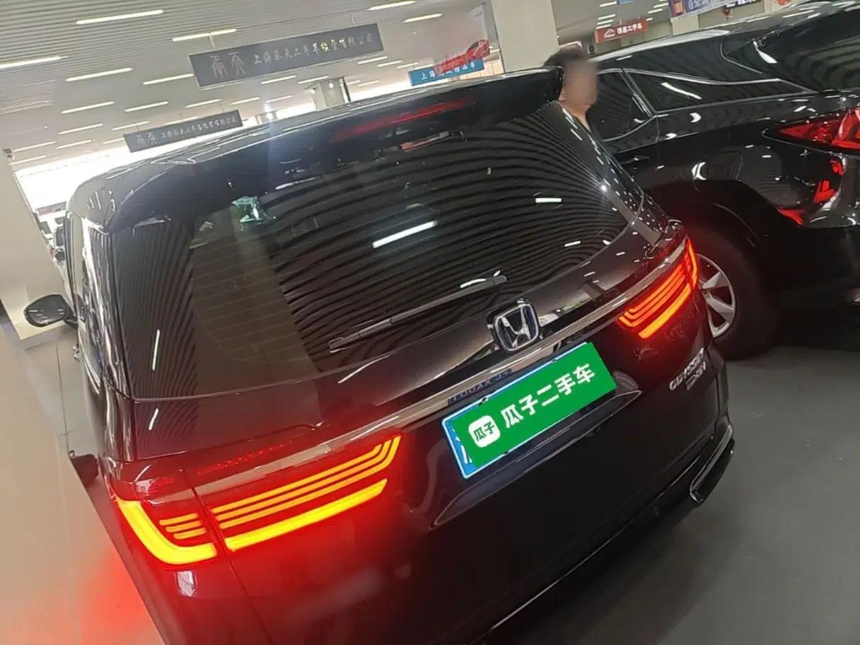 Honda Odyssey 2022 2.0L eHEV Sharp Enjoyment Edition — миниатюра 4