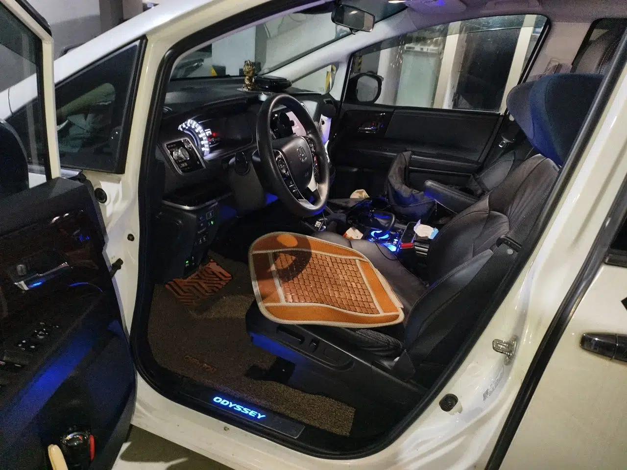 Honda Odyssey 2019 2.0L Rui·Smart Edition — миниатюра 16