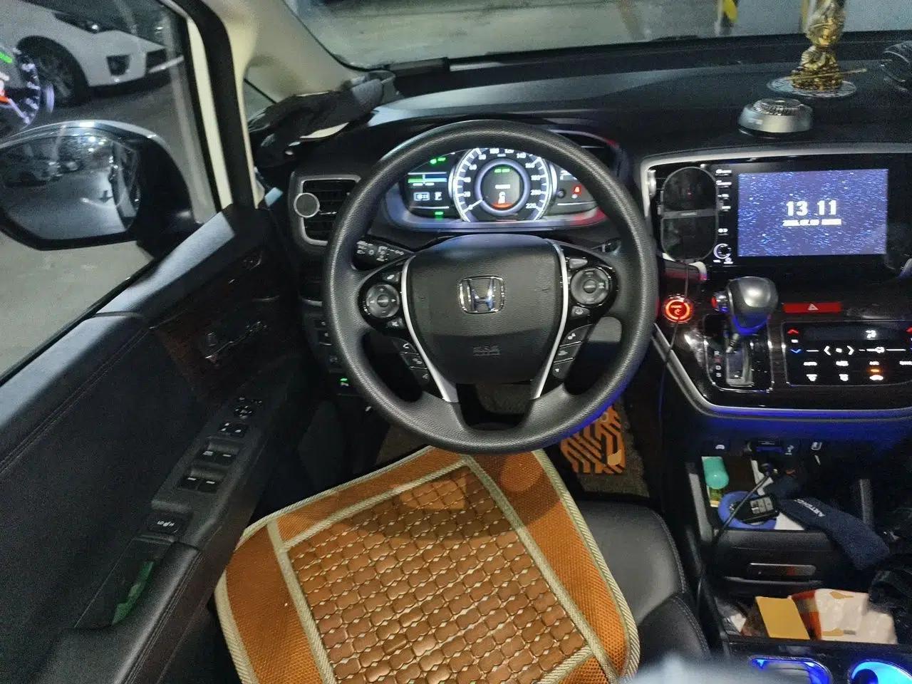 Honda Odyssey 2019 2.0L Rui·Smart Edition — миниатюра 10