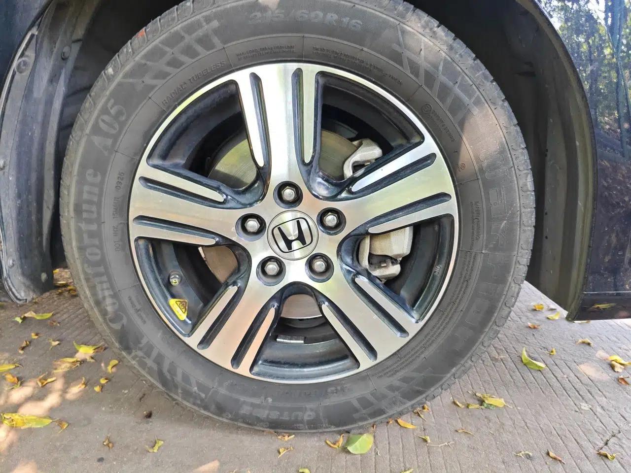 Honda Odyssey 2017 2.4L Comfort Edition — миниатюра 5