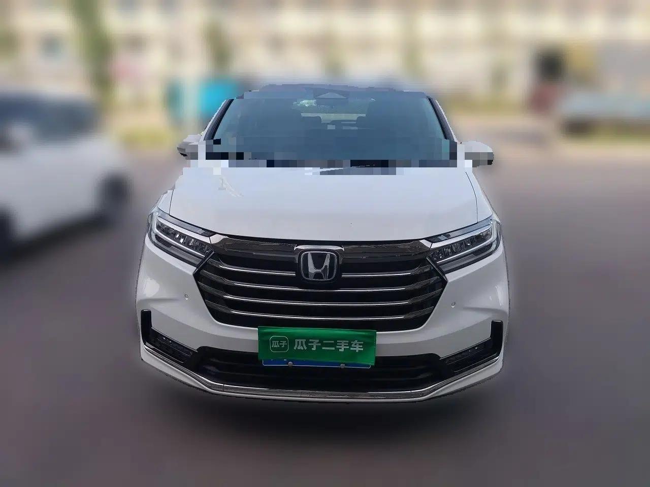 Honda Odyssey 2024 2.0L eHEV Sharp·Leading Edition — миниатюра 2