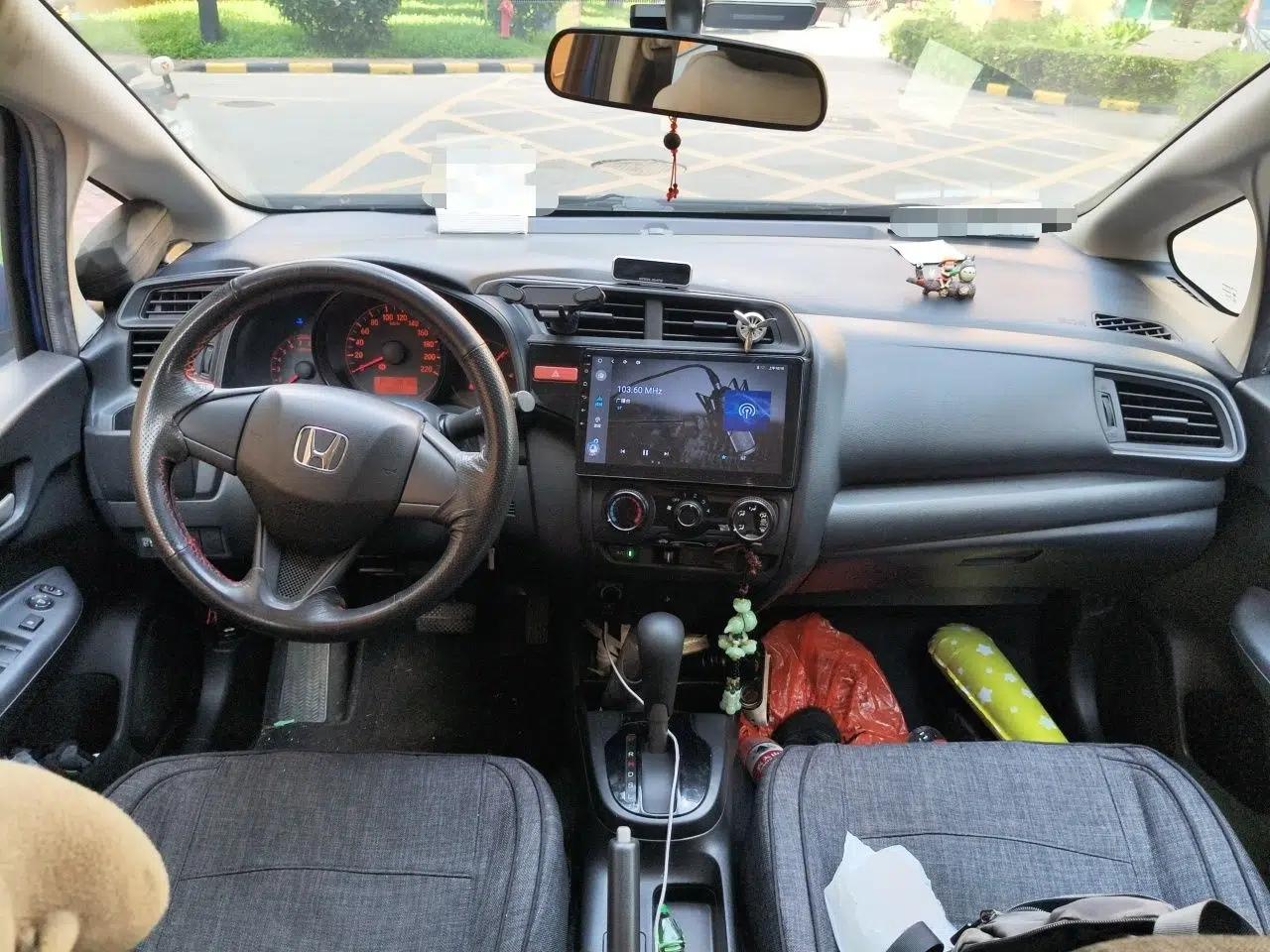 Honda Fit 2014 1.5L LX CVT Comfort Model — миниатюра 9
