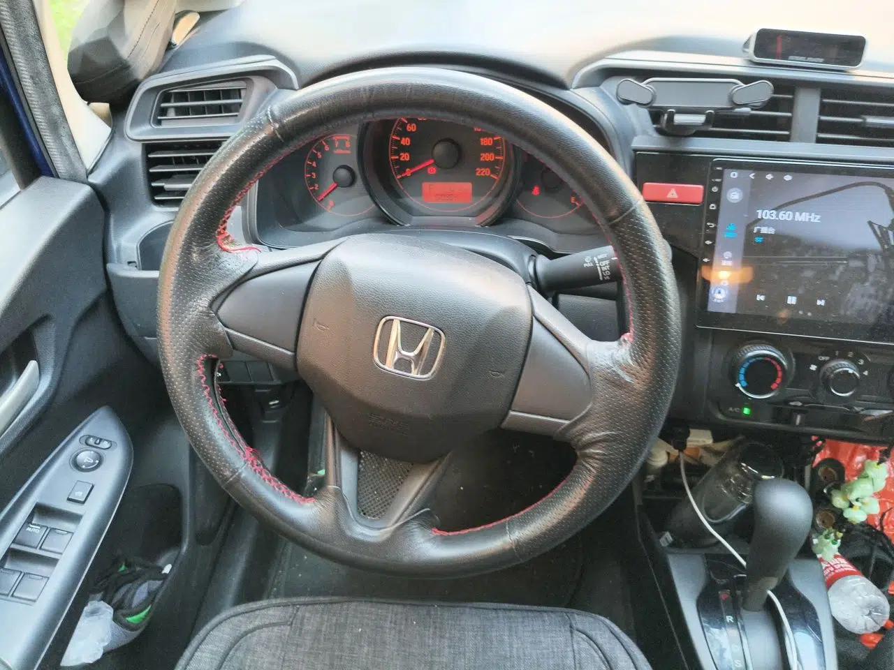 Honda Fit 2014 1.5L LX CVT Comfort Model — миниатюра 10