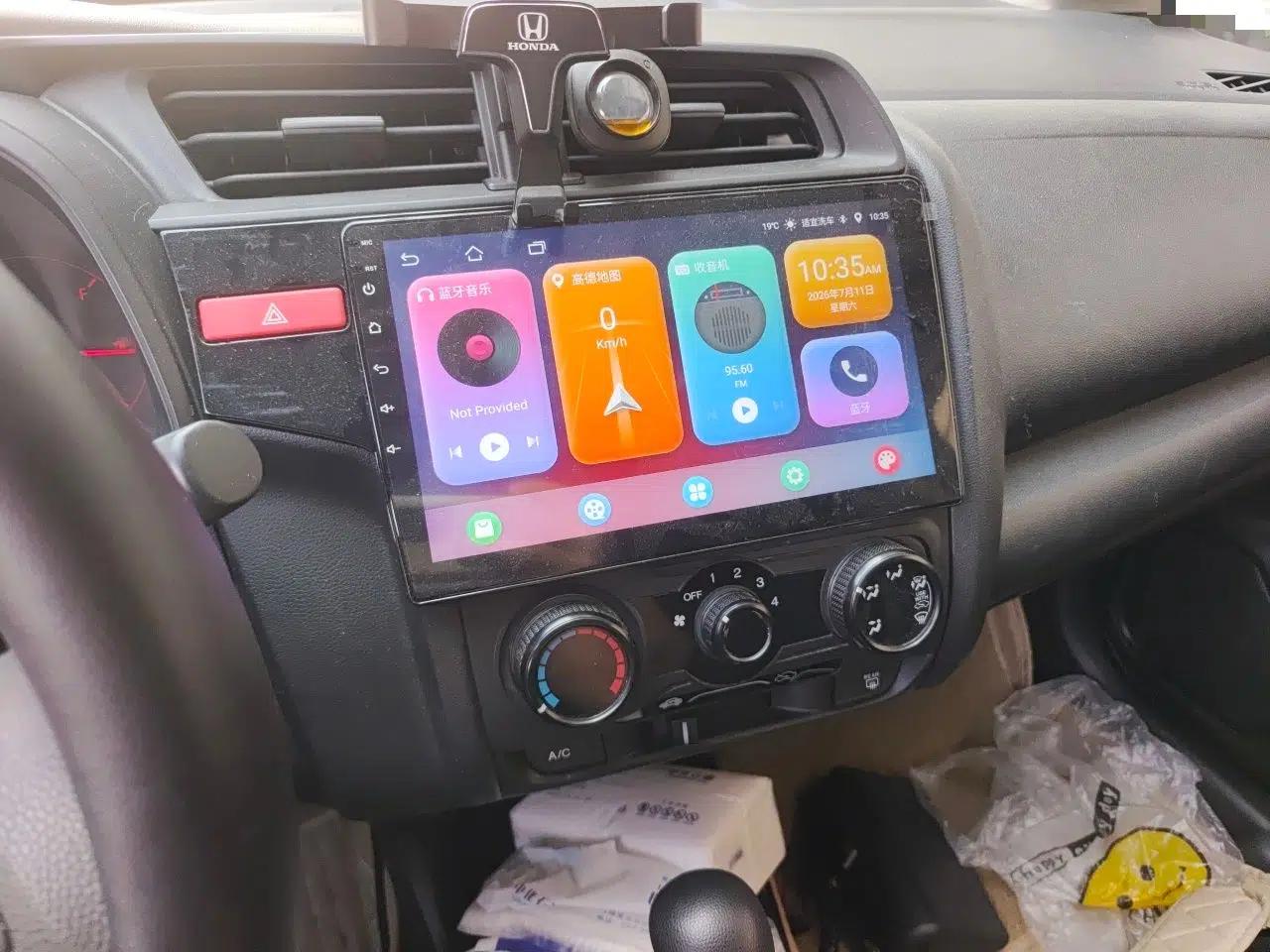 Honda Fit 2014 1.5L LX CVT Comfort Model — миниатюра 13