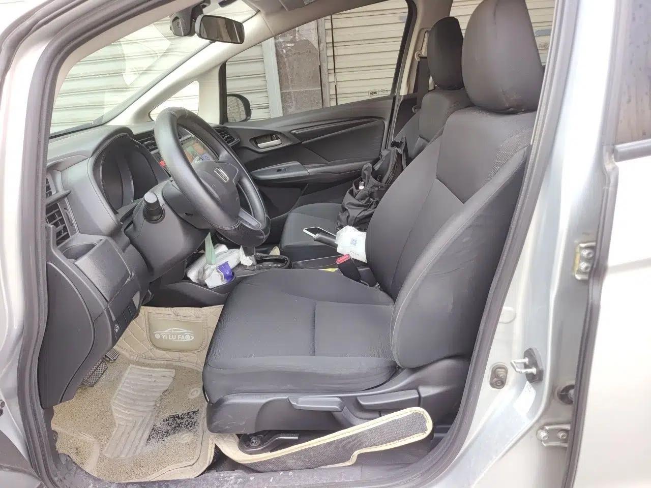 Honda Fit 2014 1.5L LX CVT Comfort Model — миниатюра 15