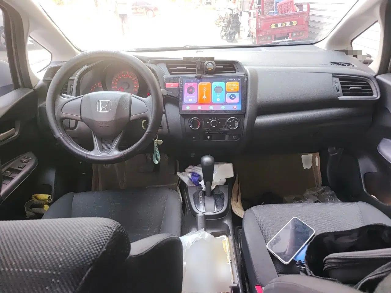 Honda Fit 2014 1.5L LX CVT Comfort Model — миниатюра 9