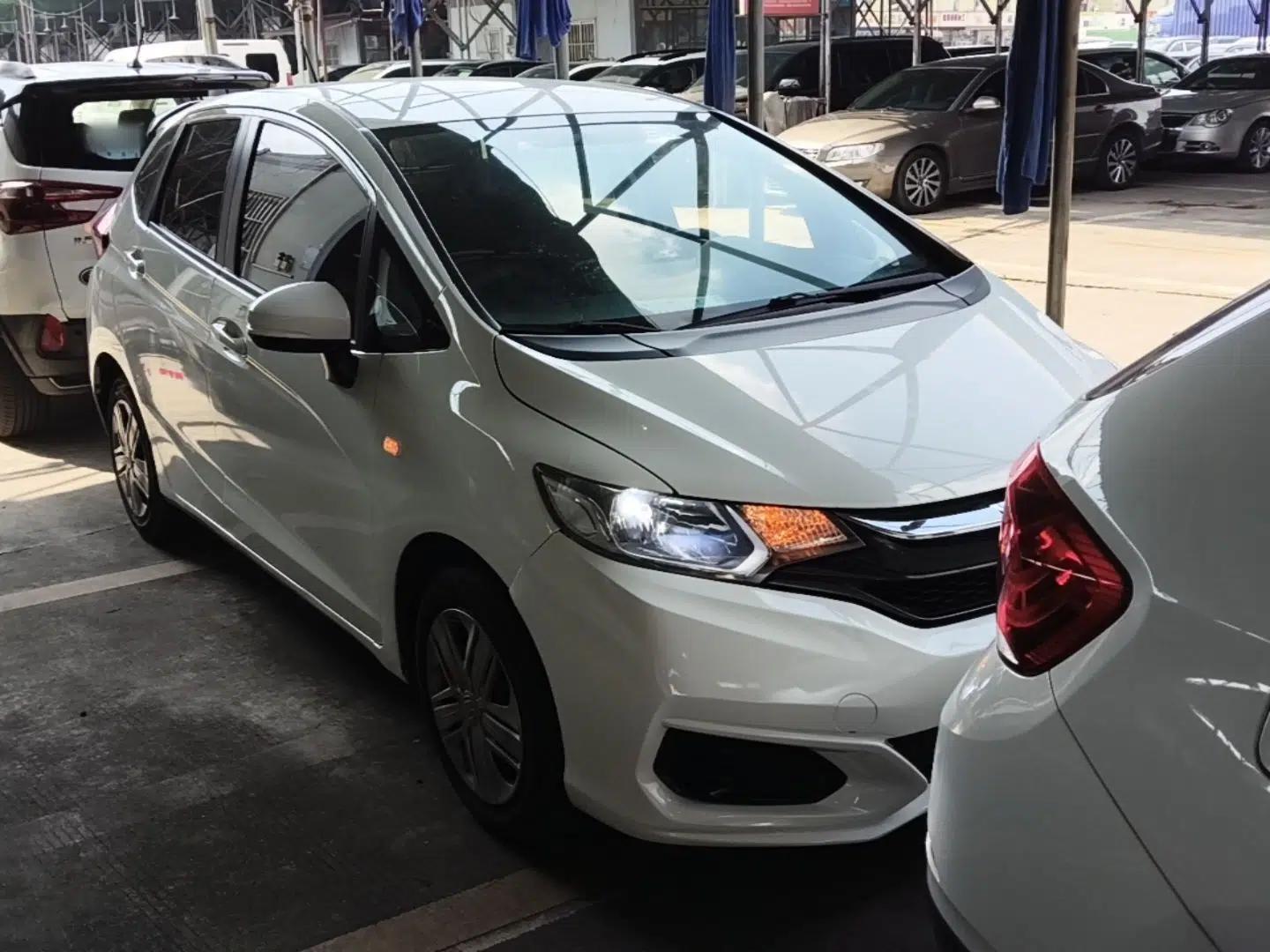 Honda Fit 2020 1.5L CVT Comfort Version — миниатюра 12