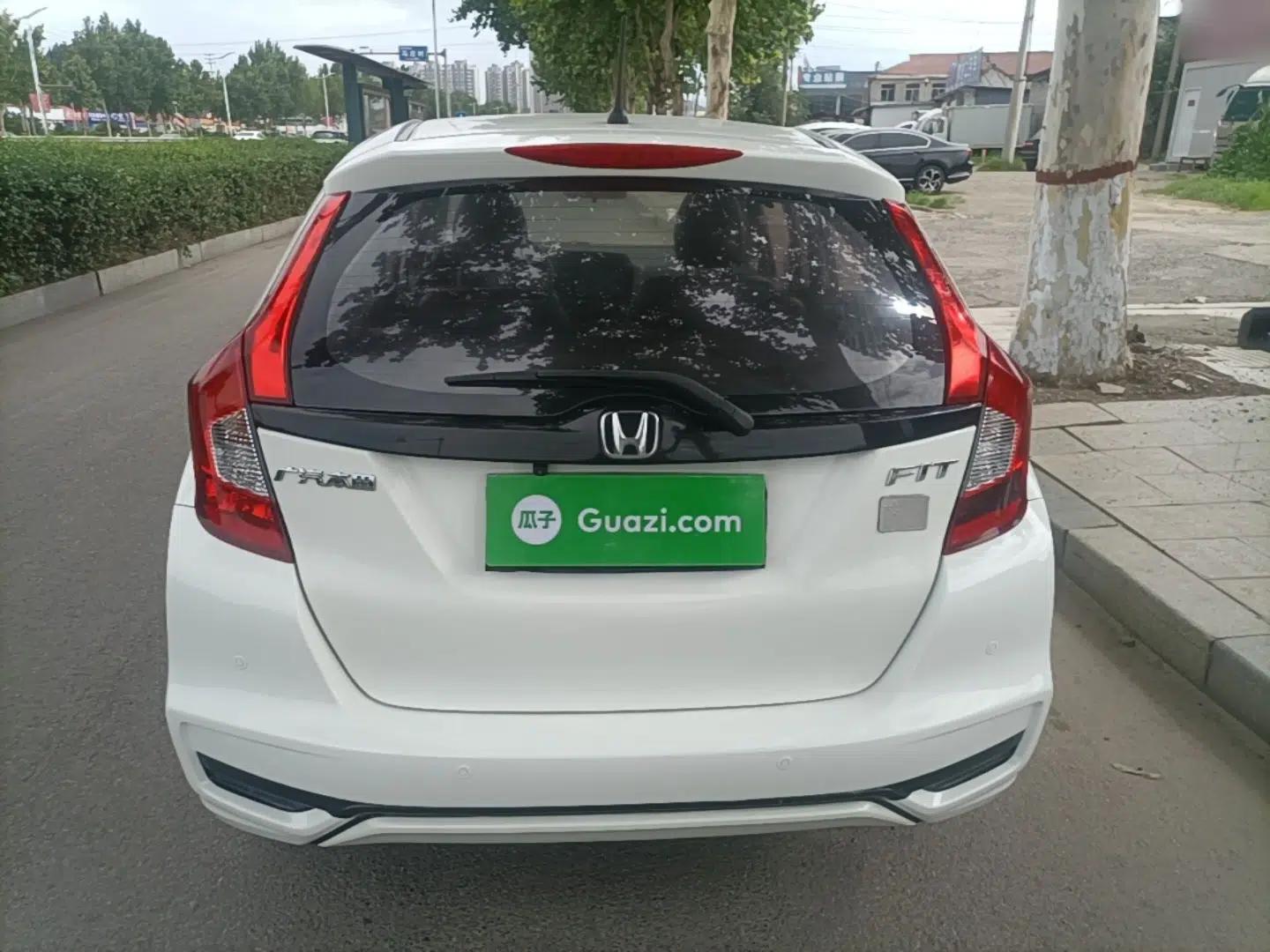 Honda Fit 2018 1.5L CVT Comfort Version — миниатюра 5