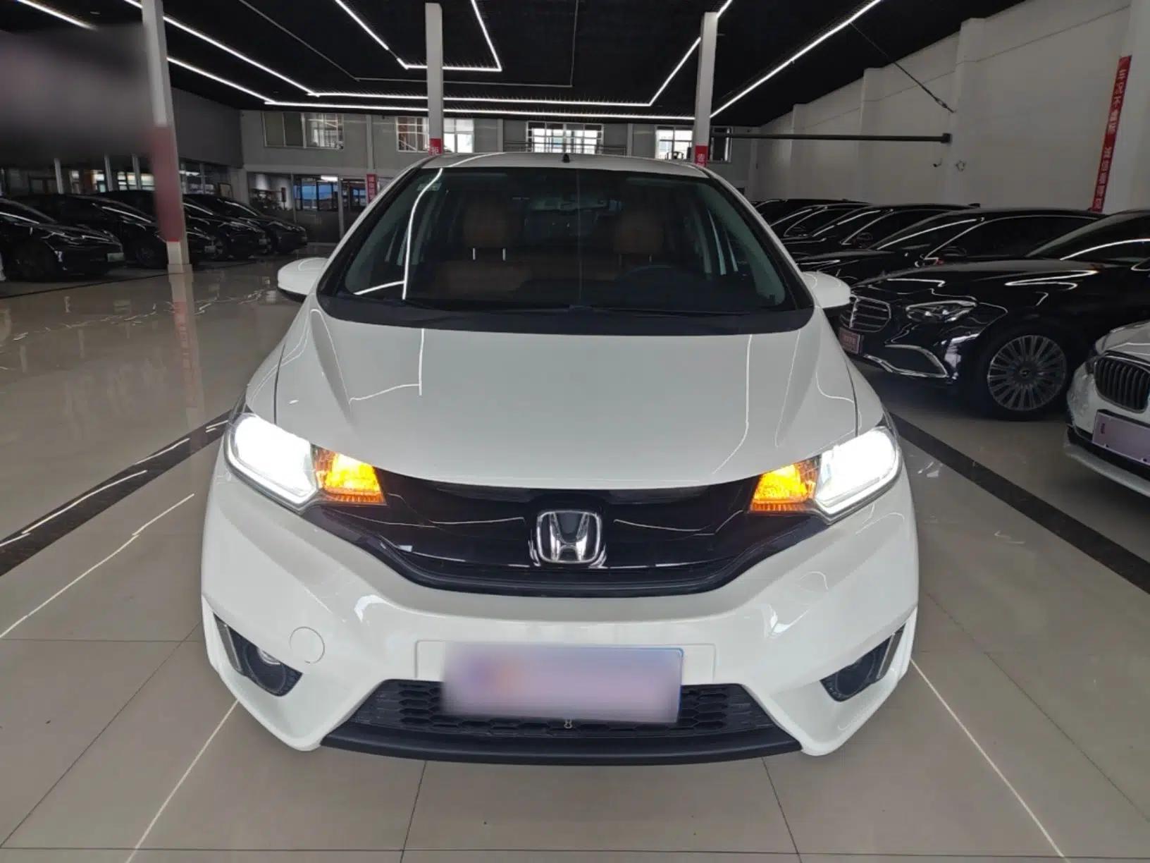 Honda Fit 2014 1.5L LX CVT Comfort Model — миниатюра 2
