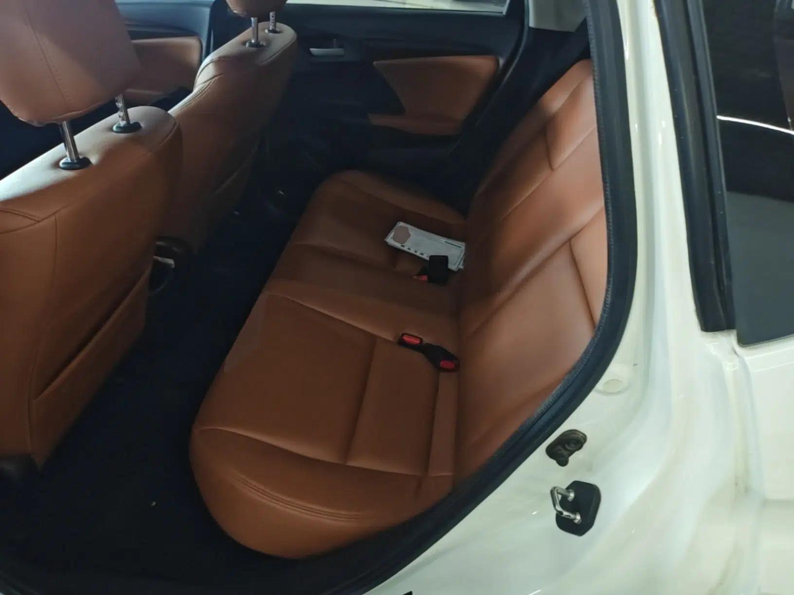 Honda Fit 2014 1.5L LX CVT Comfort Model — миниатюра 20