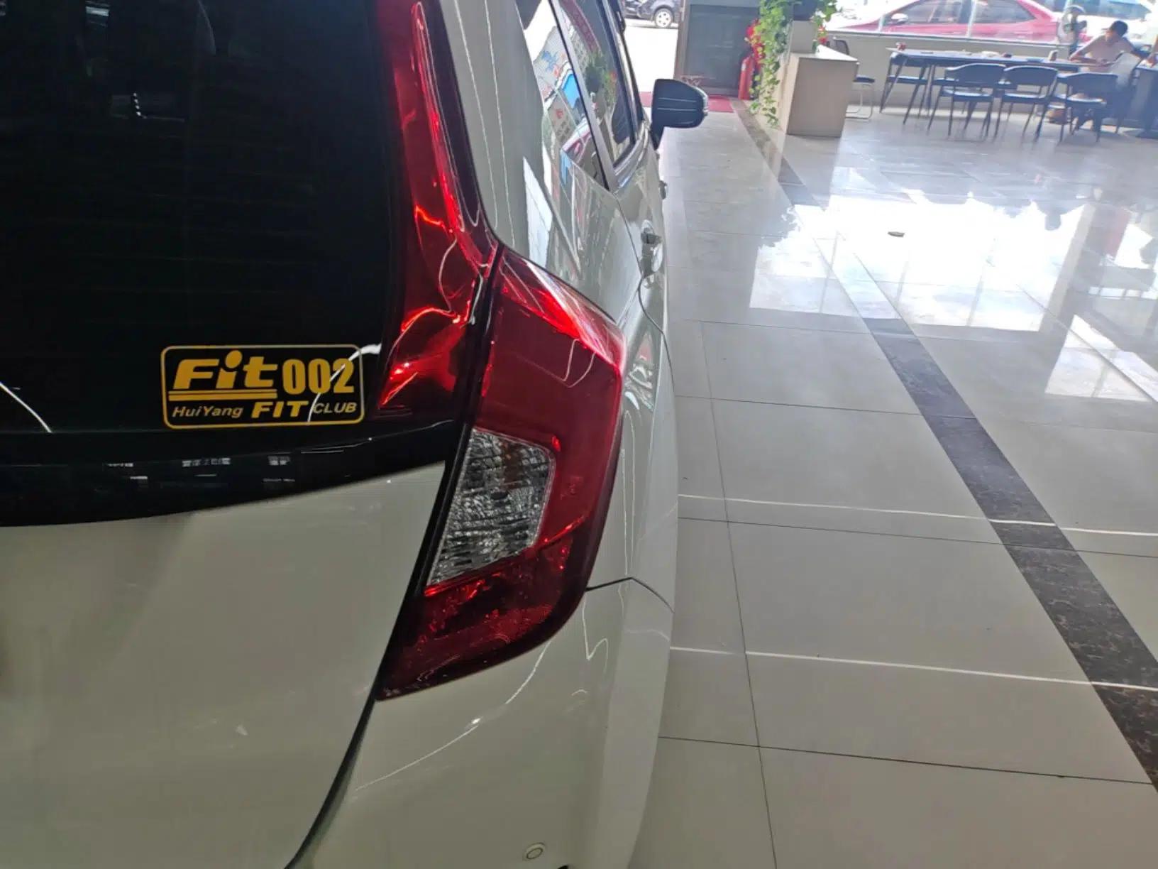 Honda Fit 2014 1.5L LX CVT Comfort Model — миниатюра 9