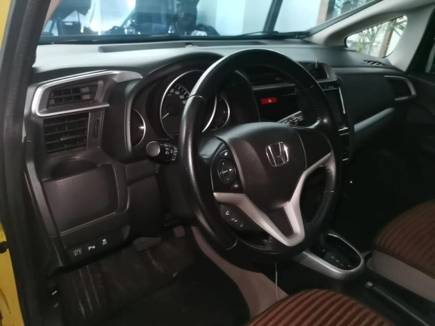 Honda Fit 2014 1.5L EXLI CVT Leading Model — миниатюра 12