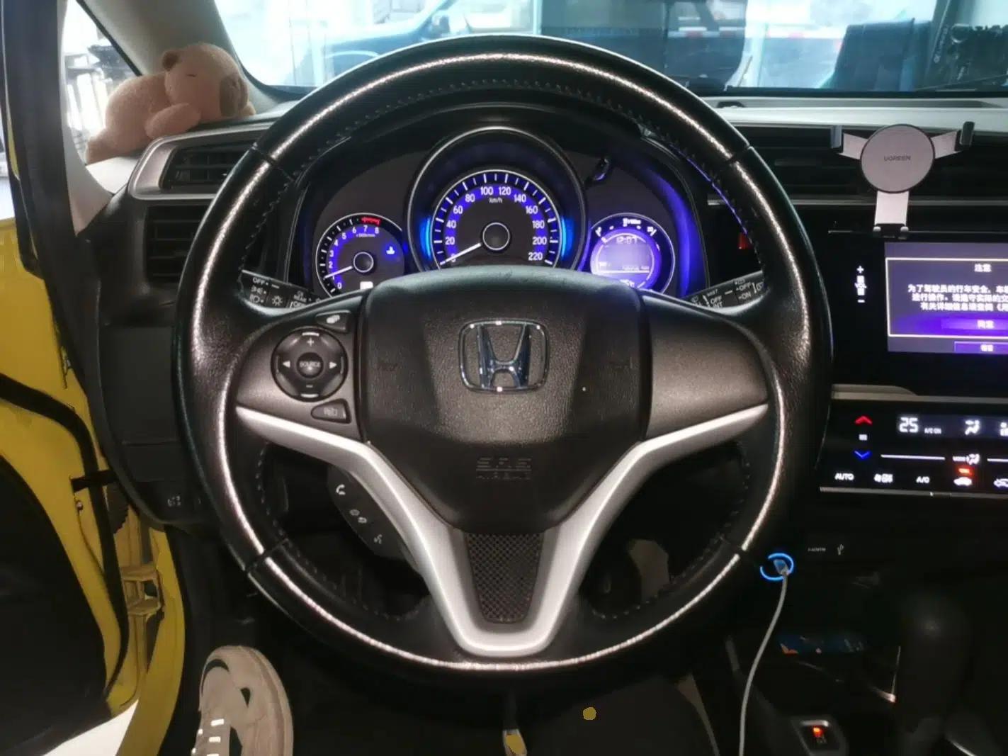 Honda Fit 2014 1.5L EXLI CVT Leading Model — миниатюра 13