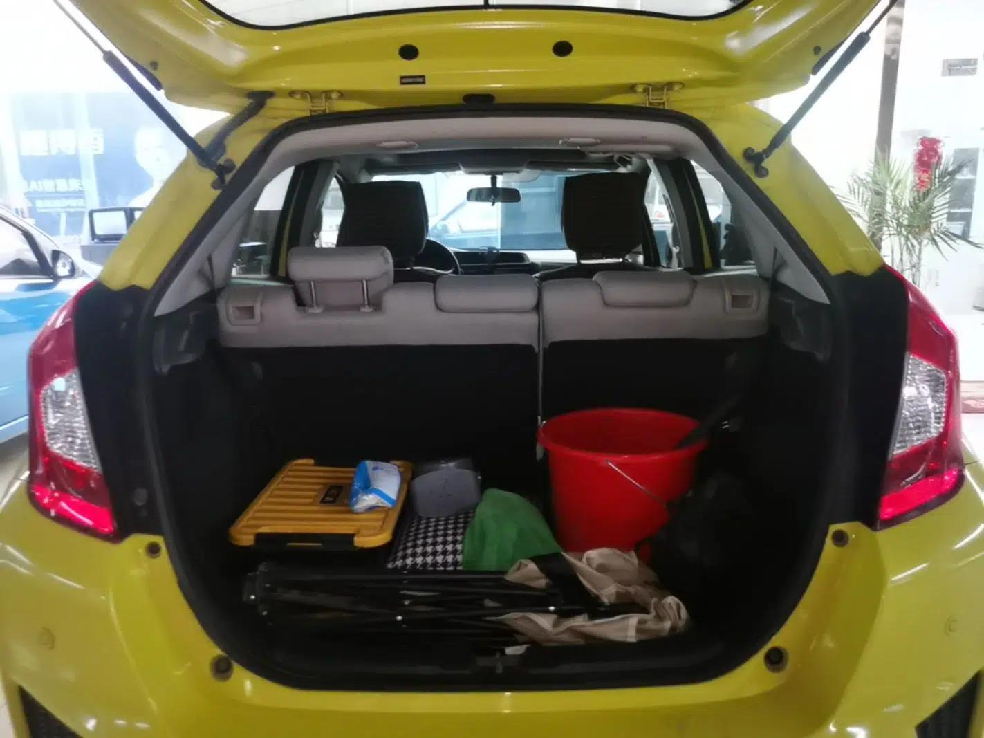 Honda Fit 2014 1.5L EXLI CVT Leading Model — миниатюра 22