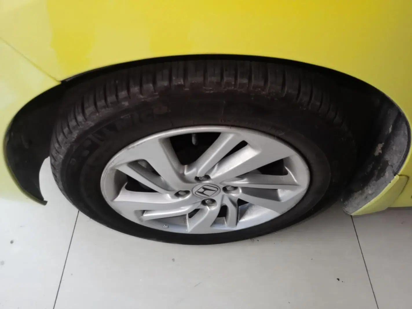 Honda Fit 2014 1.5L EXLI CVT Leading Model — миниатюра 10