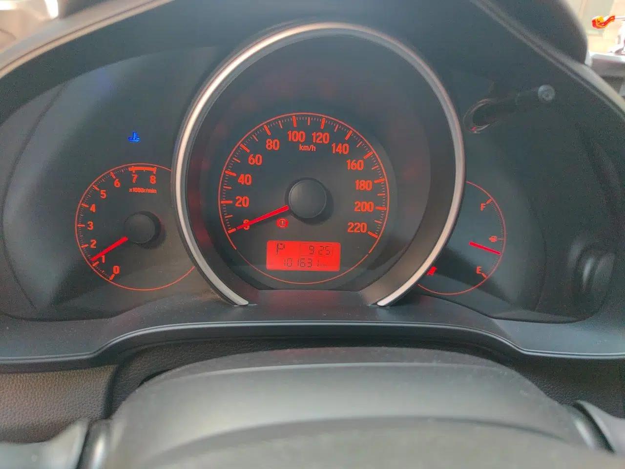 Honda Fit 2014 1.5L LX CVT Comfort Model — миниатюра 11