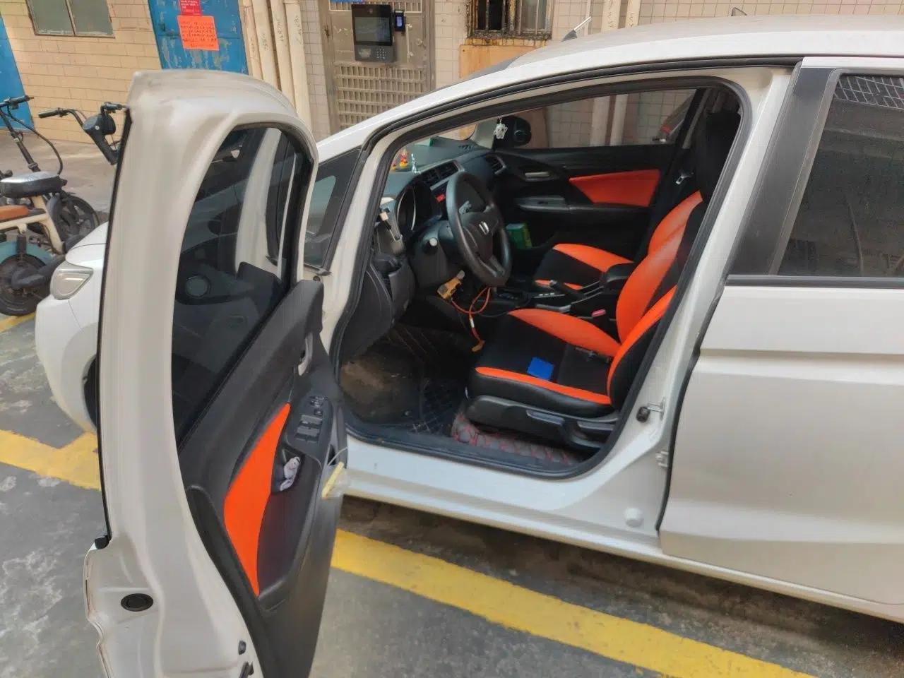 Honda Fit 2014 1.5L LX CVT Comfort Model — миниатюра 16