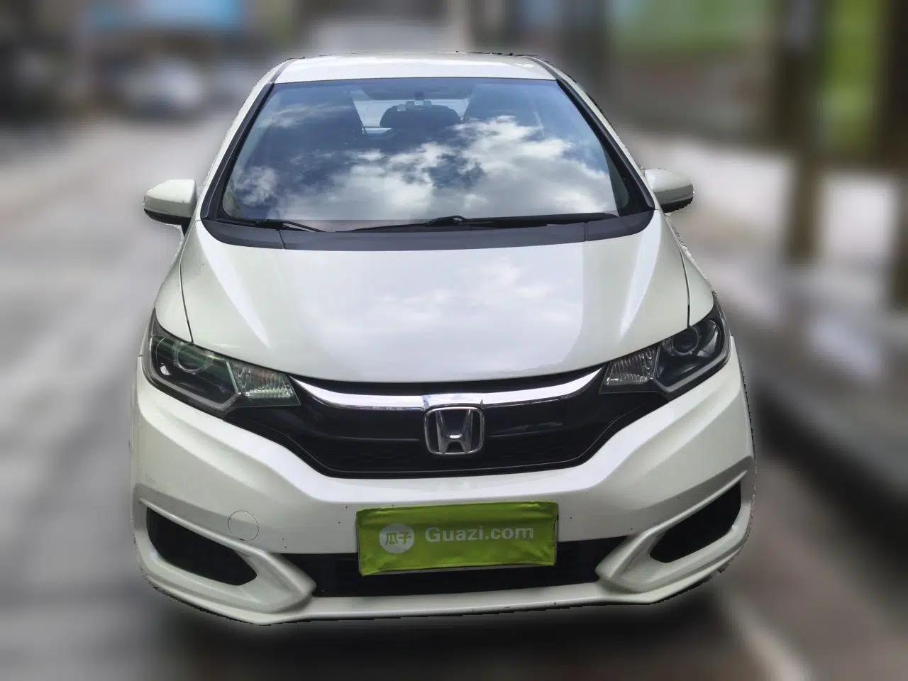 Honda Fit 2018 1.5L CVT Comfort Version — миниатюра 2