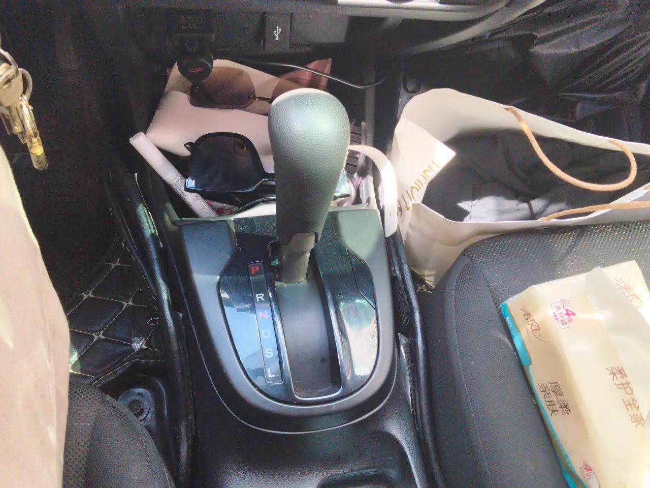 Honda Fit 2018 1.5L CVT Comfort Version — миниатюра 14